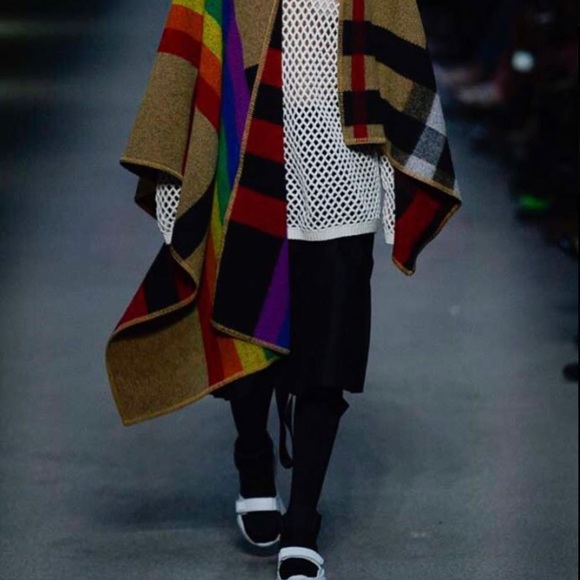 New & Authentic Burberry Logo Harness Footed Leggings - Picture 5 of 6